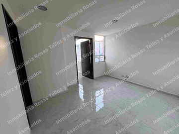 Casa en Venta en Fraccionamiento Lomas Del Valle, sobre 24 sur cerca de Periférico y Valsequillo, Puebla