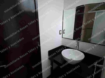 Casa en Venta en Fraccionamiento Lomas Del Valle, sobre 24 sur cerca de Periférico y Valsequillo, Puebla