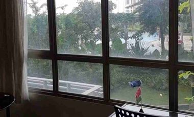 Apartemen full furnish tipe studio di summarecon bekasi