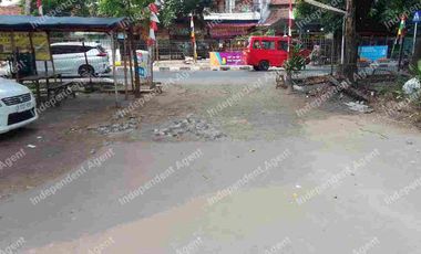 Ruang Usaha Halaman Parkir Luas di Cibubur Jakarta Timur