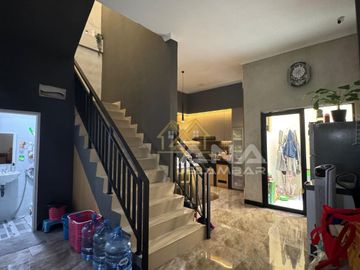 ANA RUMAH SEMI FURNISHED UK 6X22M DI JELAMBAR