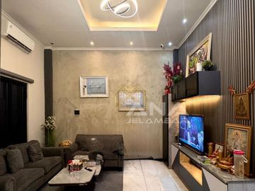 ANA RUMAH SEMI FURNISHED UK 6X22M DI JELAMBAR