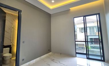 Rumah Baru Gress Waterfront Citraland Utama