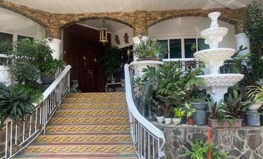 5 Bedrooms House in Ayala Alabang Village in Muntinlupa FOR SALE