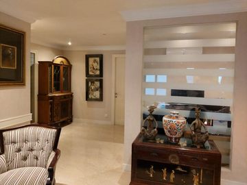 Rumah 3 Lantai di Senayan Kebayoran Baru Dekat SCBD dan Senopati