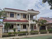 Dijual Rumah Besar 2 Lantai dengan Halaman Luas di Komplek Komkamtib Joglo, Kembangan Design Classic