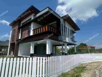 Brand New House and Lot in Tagaytay Heights for Sale