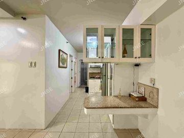 FOR SALE!! 2-BEDROOMS w/ Balcony