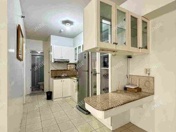 FOR SALE!! 2-BEDROOMS w/ Balcony