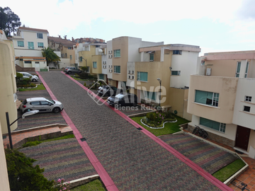 Casa de venta en Santa Lucía Norte de Quito