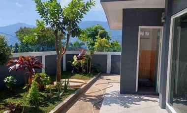Dijual Cepat Rumah Villa Cantik Lokasi Strategis Dekat Tempat Wisata Cisarua Bogor