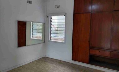 Dijual Cepat Rumah Villa Cantik Lokasi Strategis Dekat Tempat Wisata Cisarua Bogor