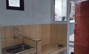 Dijual Cepat Rumah Villa Cantik Lokasi Strategis Dekat Tempat Wisata Cisarua Bogor