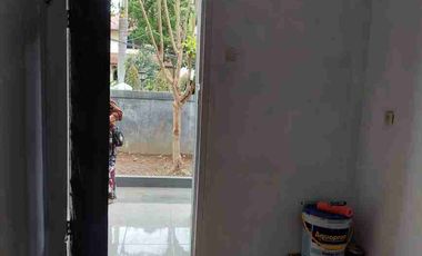 Dijual Cepat Rumah Villa Cantik Lokasi Strategis Dekat Tempat Wisata Cisarua Bogor