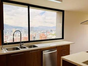 Departamento en Renta, 4 habitaciones, González Suárez, Quito, Ecuador