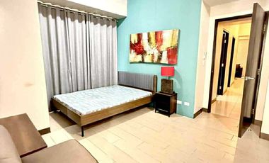 RUSH sale three bedroom in florence mckinley 7th floor