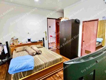 Dijual Rumah Siap Huni Lokasi  Strategis Di Murai Pesangrahan Jak Sel posisi terbaik Depan Taman