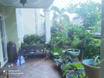 DIJUAL - Rumah siap huni cocok untuk jadi kos-kosan dekat kampus STAN di Pondok Jaya - Bintaro
