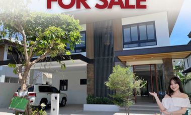 FOR SALE: 4BR 4 Bedroom House and Lot in Las Piñas City at Ayala Southvale Primera