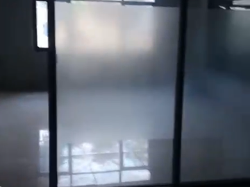Disewakan Gudang. ada ruang kantor LB 200 m2 di Kavling DPR, Serua, Bojongsari, Depok