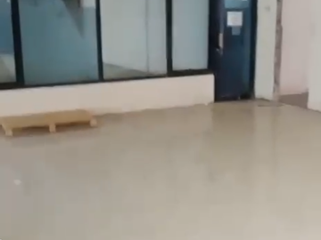 Disewakan Gudang. ada ruang kantor LB 200 m2 di Kavling DPR, Serua, Bojongsari, Depok