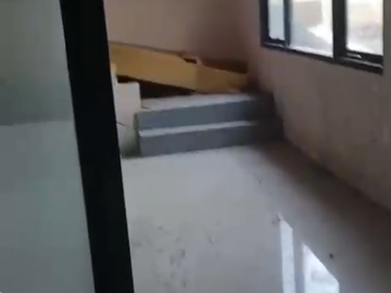 Disewakan Gudang. ada ruang kantor LB 200 m2 di Kavling DPR, Serua, Bojongsari, Depok