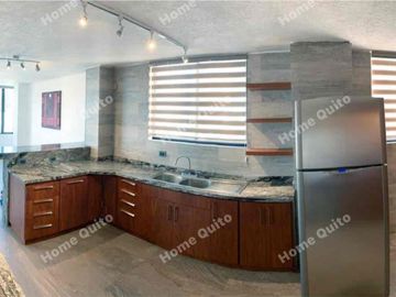 Dupex  en venta de 233 m2 en avenida Colon y Amazonas