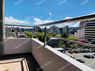Dupex  en venta de 233 m2 en avenida Colon y Amazonas