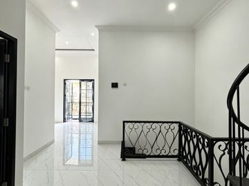 ZN69 Rumah Baru Lokasi Bagus Duren Sawit Jakarta Timur