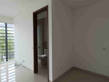Rumah Minimalis Modern 2 lantai Graha Natura Hanya 1,9 Milyaran