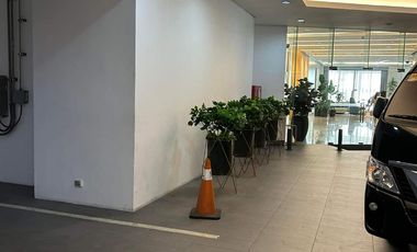 FOR SALE: Premium 1BR w/ Balcony + Prime Parking lot| SOLSTICE TOWER 1, CIRCUIT MAKATI