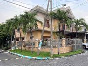 Dijual Murah Rumah Besar Hook Puri Indah Sidoarjo dekat Pondok Mutiara