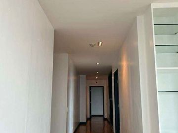 For Sale: Condo Unit in The Residences at Greenbelt, Makati City