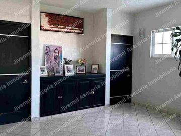 La casa más bonita de Residencial La Palma está en venta!!!! Lujo total y ubicación imbatible..