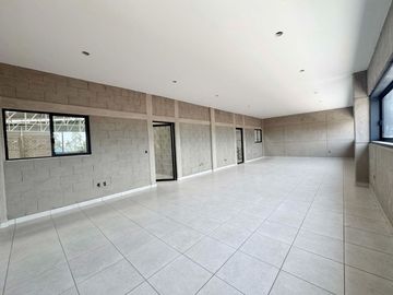 BODEGAS NUEVAS EN RENTA FRACC. ALBAZUL LEON GTO ZONA SUR