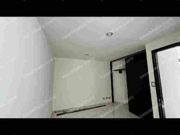 LOMAS DEL VALLE CASA EN VENTA