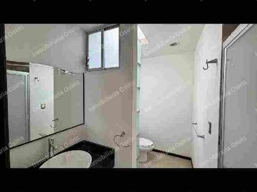 LOMAS DEL VALLE CASA EN VENTA