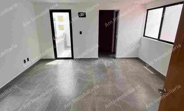 Casa en venta en Lomas del Tecnológico, cuenta con un loft independiente. San Luis Potosí.