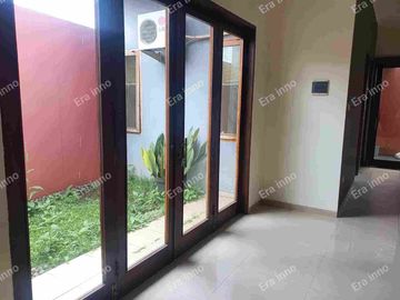 Disewakan Rumah Sarijadi sarimadu barat Bandung Utara