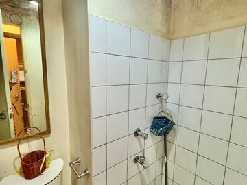 JOYA ROCKWELL: 2BR For Rent, 120 sqm, Furnished, Facing mall, 1 parking, P100,000/mo.