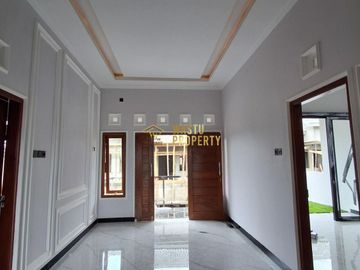 RUMAH BARU 2 LANTAI SIAP HUNI DI KALASAN, SLEMAN