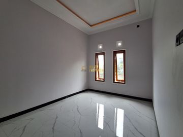 RUMAH BARU 2 LANTAI SIAP HUNI DI KALASAN, SLEMAN