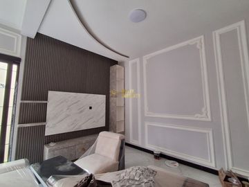 RUMAH BARU 2 LANTAI SIAP HUNI DI KALASAN, SLEMAN