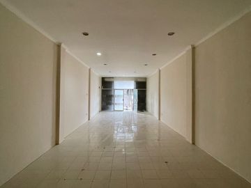 Ruko Bagus 2,5 Lantai di Jalan Raya Tole Iskandar Depok