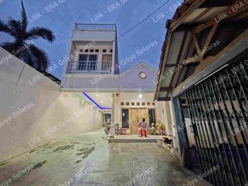 Dijual Rumah dengan Ruang Usaha Siap Pakai