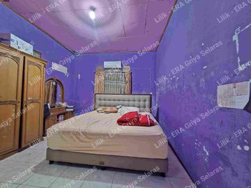 Dijual Rumah dengan Ruang Usaha Siap Pakai