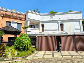Rumah 2lt Dengan Private Pool di The Kintamani Bali View Cireundeu