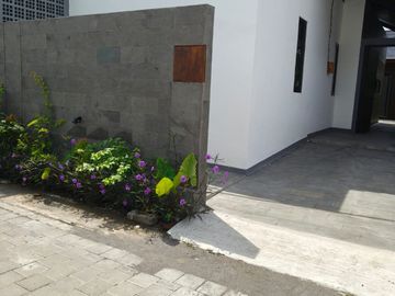 FOR RENT / SALE VILLA READY UNIT 3BR KAWASAN BEST LOCATION IN SANUR NEAR SINDHU BEACH