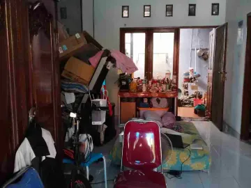 Dijual rumah second nyaman di Galaxy bebas banjir dekat Mall GGP LT 90 LB 59.siap huni terawat