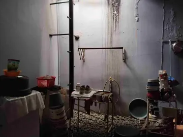 Dijual rumah second nyaman di Galaxy bebas banjir dekat Mall GGP LT 90 LB 59.siap huni terawat